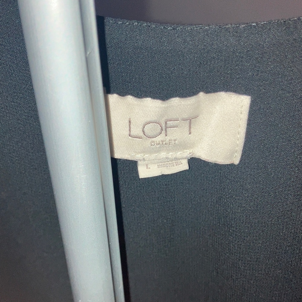 LOFT Charcoal Sleeveless Blouse - Picture 2 of 3